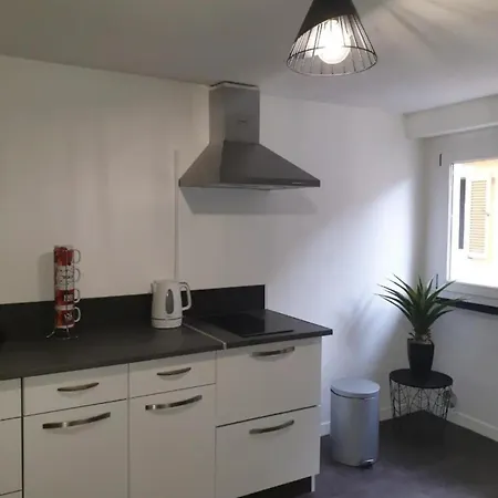 Maison A Pour 12 Perssone *