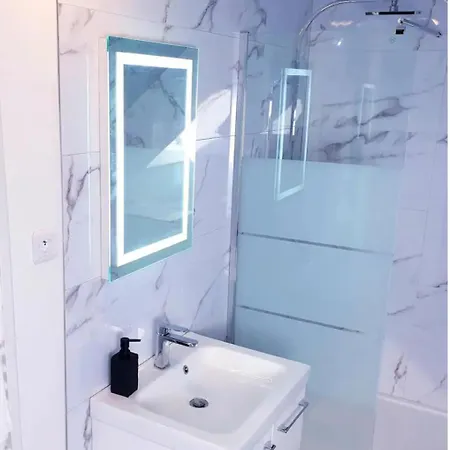 Prázdninový dům Maison A Pour 12 Perssone