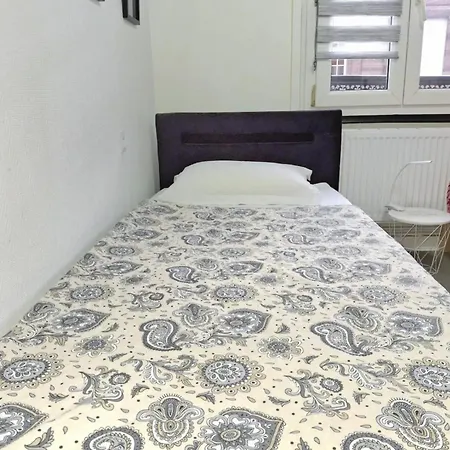 Maison A Pour 12 Perssone *